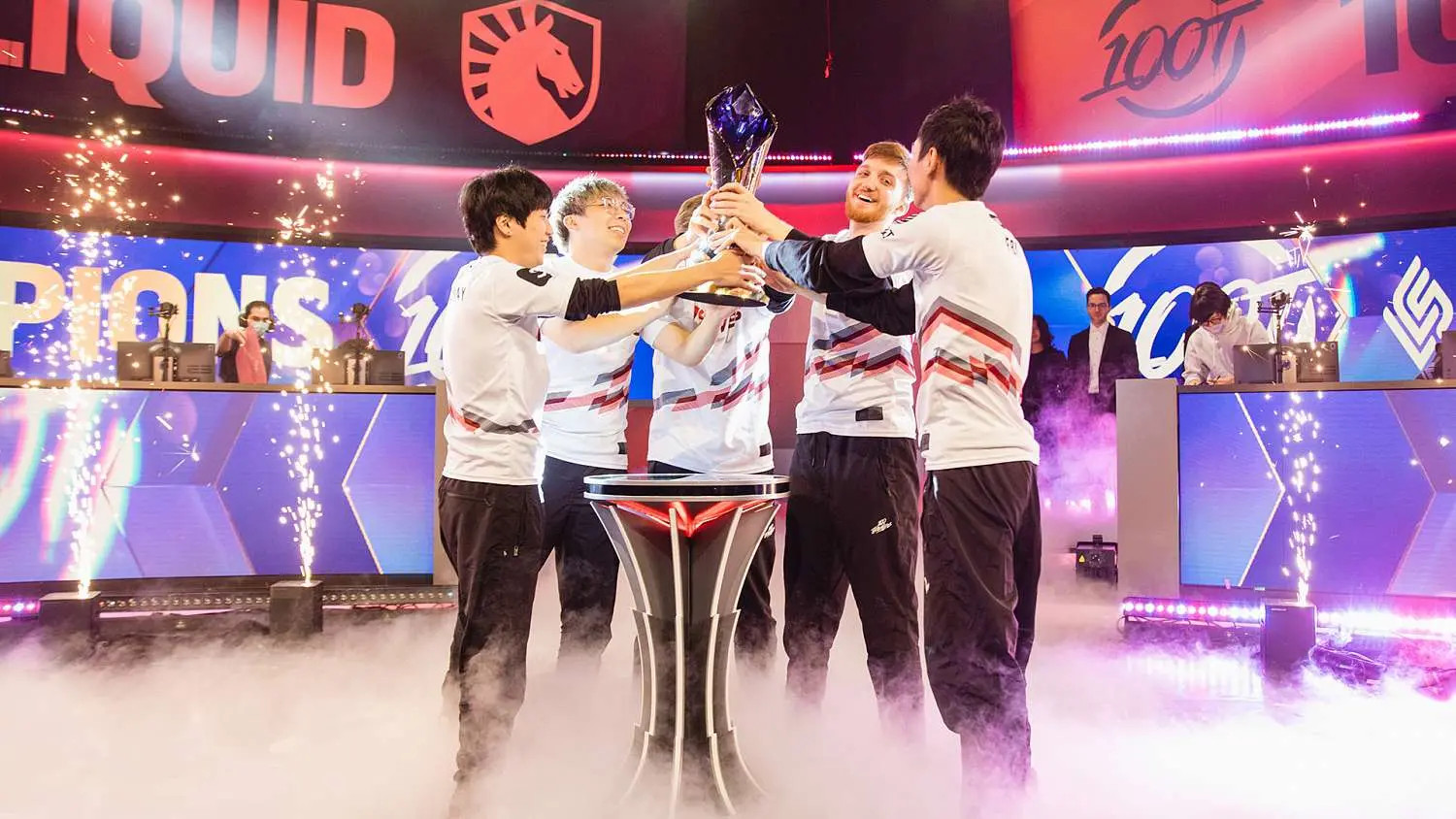 100 Thieves Says Goodbye to League of Legends - End of Eight-Year Era Including Freeze by MagicStark